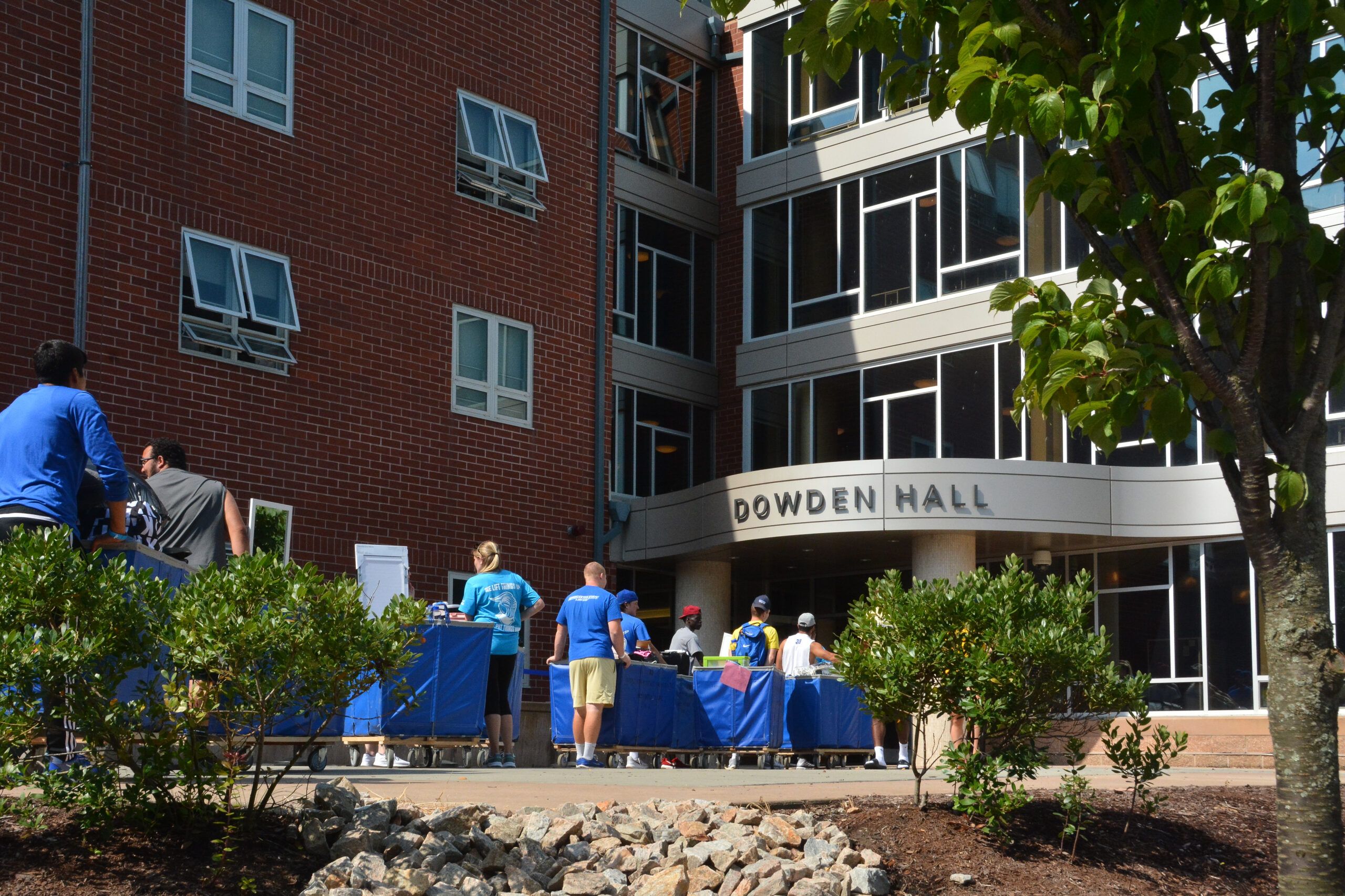 Worcester State students moving into Dowden Hall