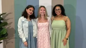 Lilian Sydow with friends