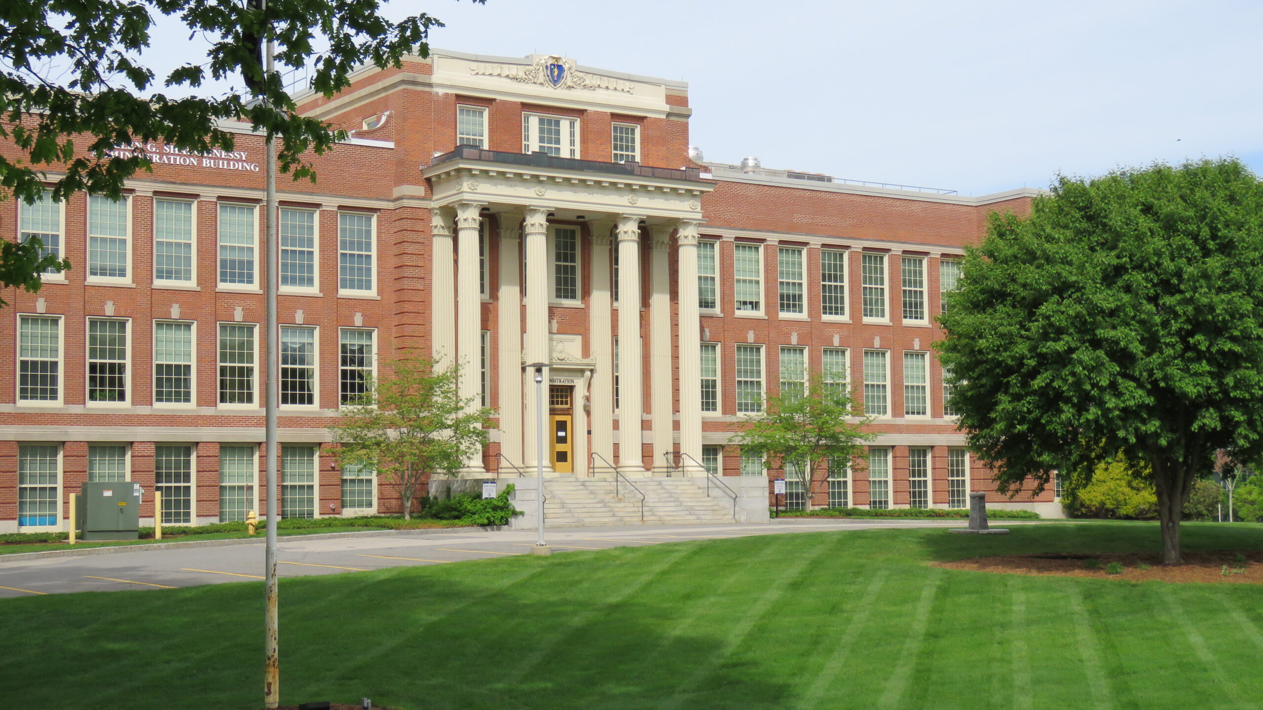 The front of the administration building on Worcester State's campus